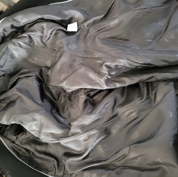 Fleet Street Ltd. Winter Pea Coat. Black with removable faux fur trim. - Picture 9 of 9